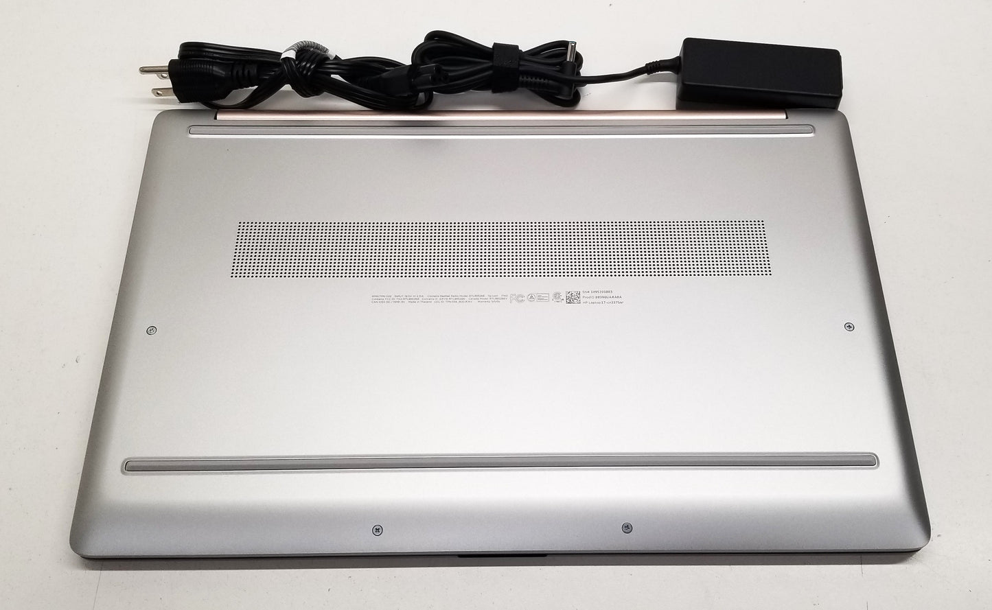 HP 17-cn3375nr 17.3 In  i5-1334U, 8GB Memory, 512GB SSD
