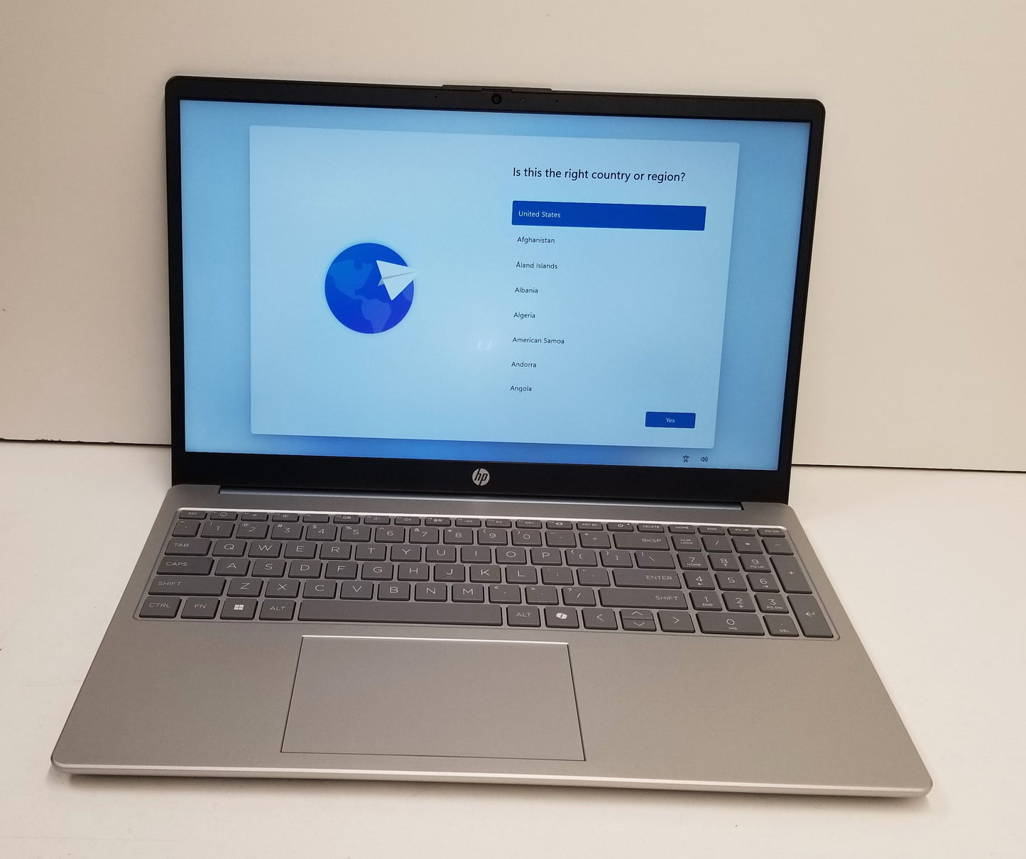 HP 15-FD0550NR 15.6 In i5-1334U,  8GB Memory, 256GB SSD
