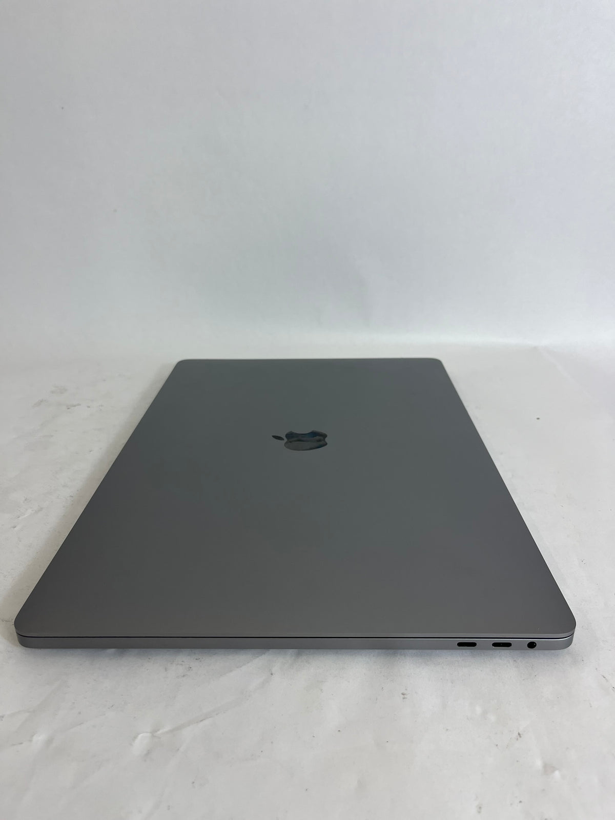Apple MacBook Pro 16in  i7 9750H 2.6 GHz 16 GB 512GB macOS A2141