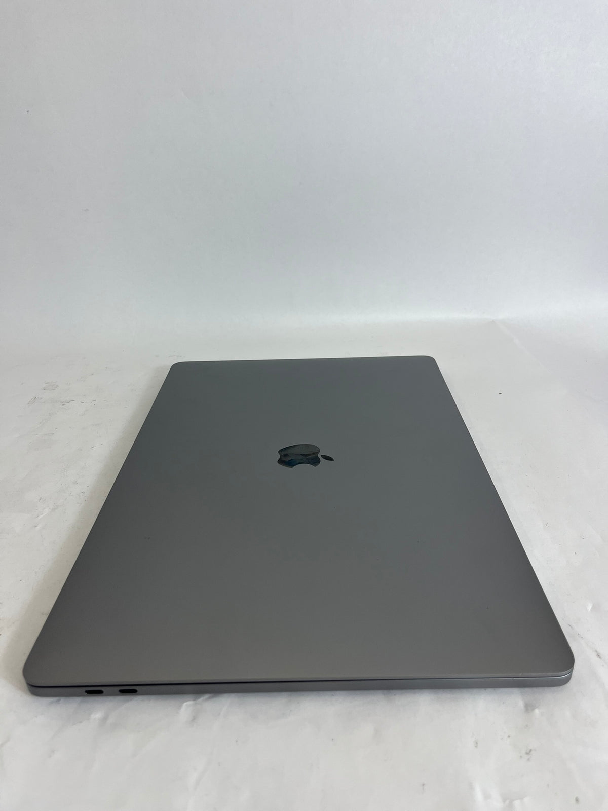 Apple MacBook Pro 16in  i7 9750H 2.6 GHz 16 GB 512GB macOS A2141