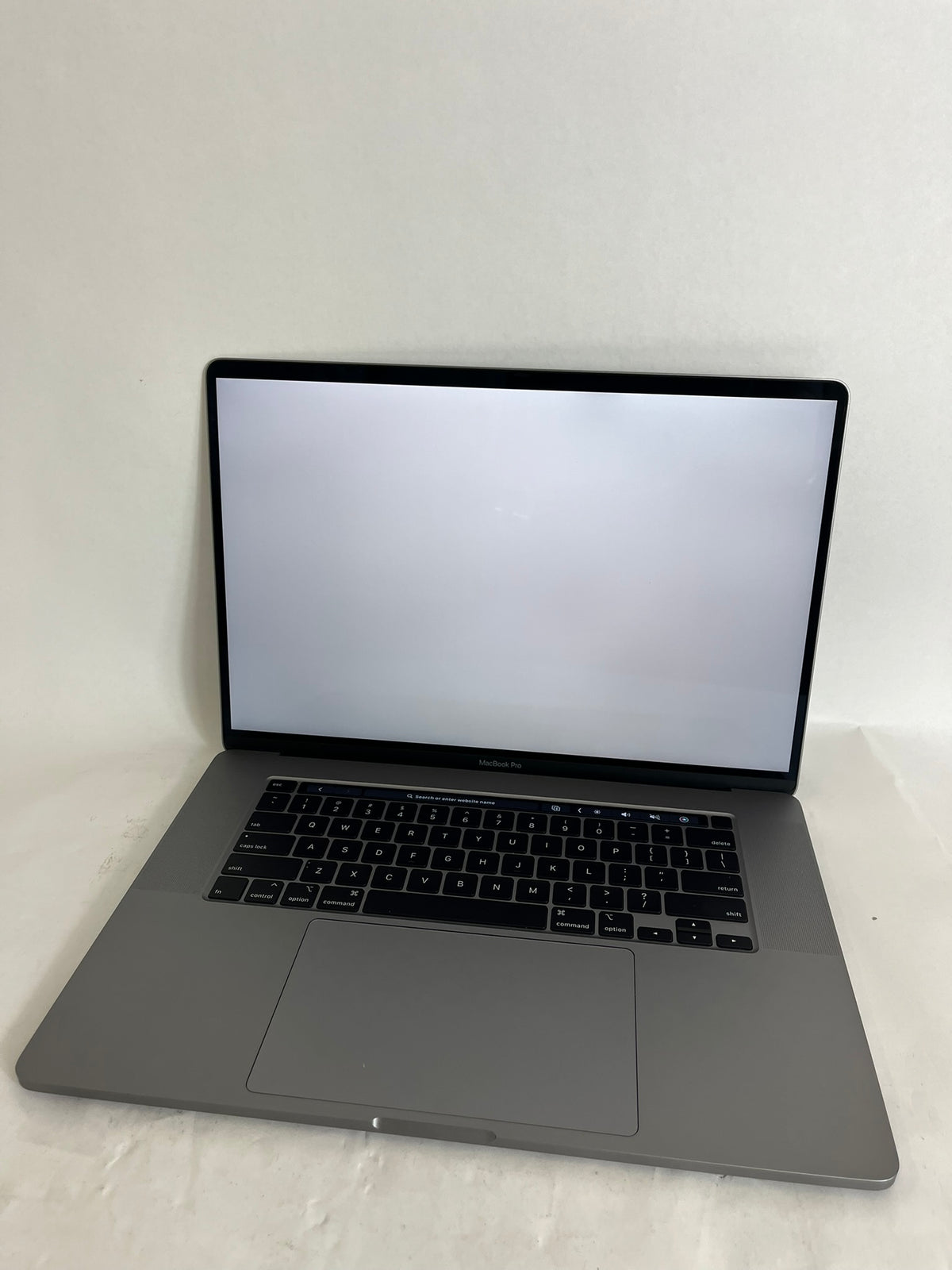 Apple MacBook Pro 16in  i7 9750H 2.6 GHz 16 GB 512GB macOS A2141