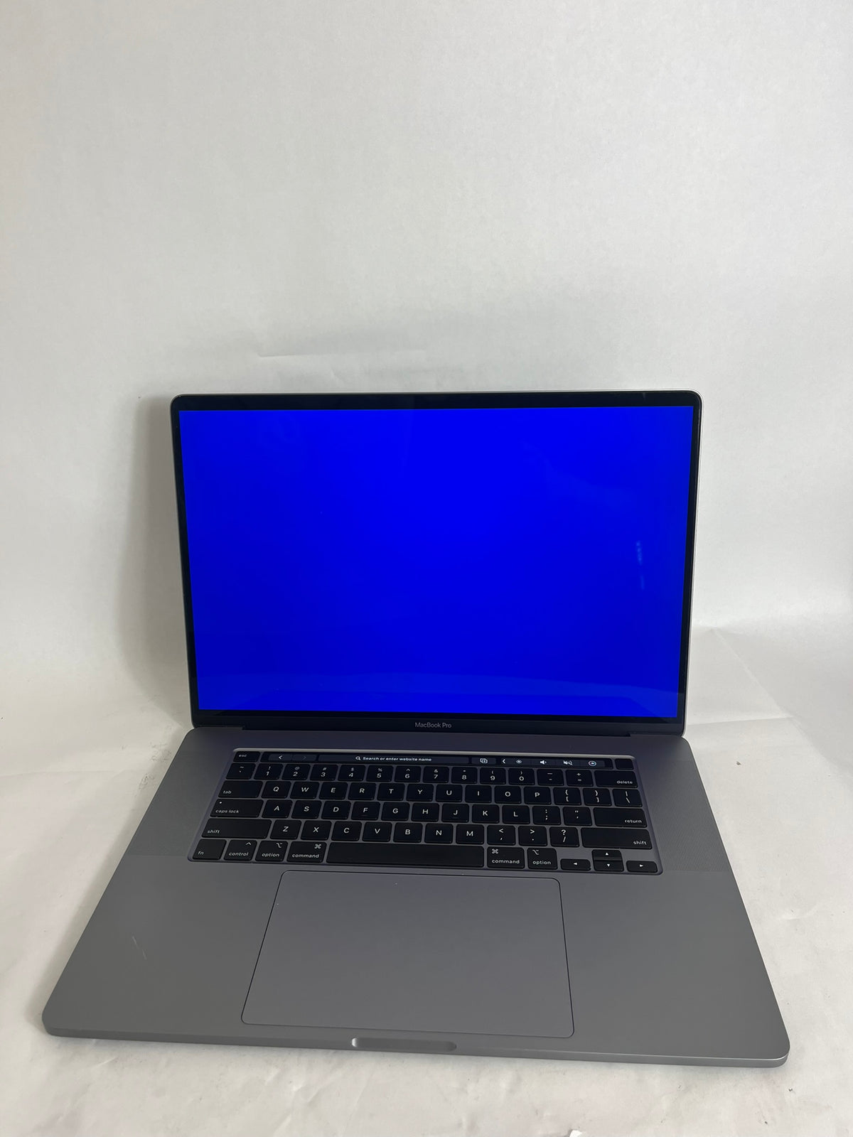 Apple MacBook Pro 2019 16in A2141 i9 9980HK 2.4GHz 32GB RAM 1TB macos
