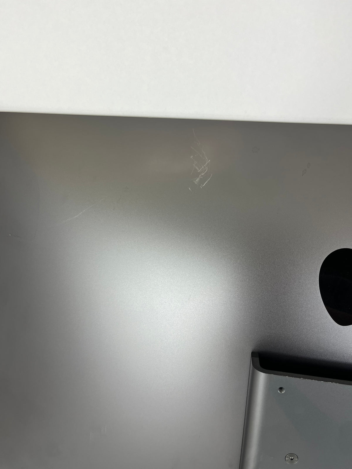 Apple iMac Pro 27in Xeon W-2150B 3.0GHz 64GB RAM 1TB macOS Radeon Pro Vega 64