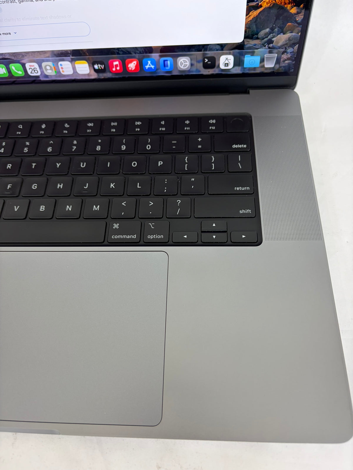 Apple Macbook Pro 2023 16in Retina M2 Pro 16GB RAM 512GB A2780