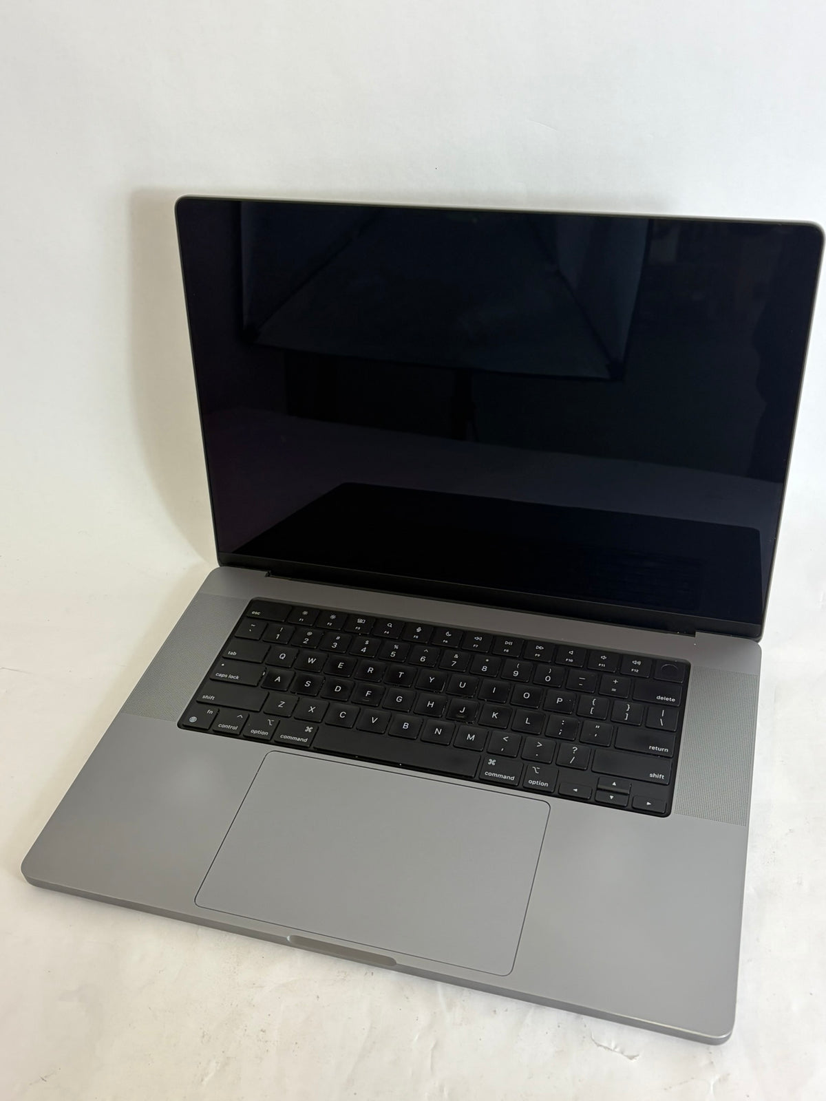 Apple Macbook Pro 2023 16in Retina M2 Pro 16GB RAM 512GB A2780