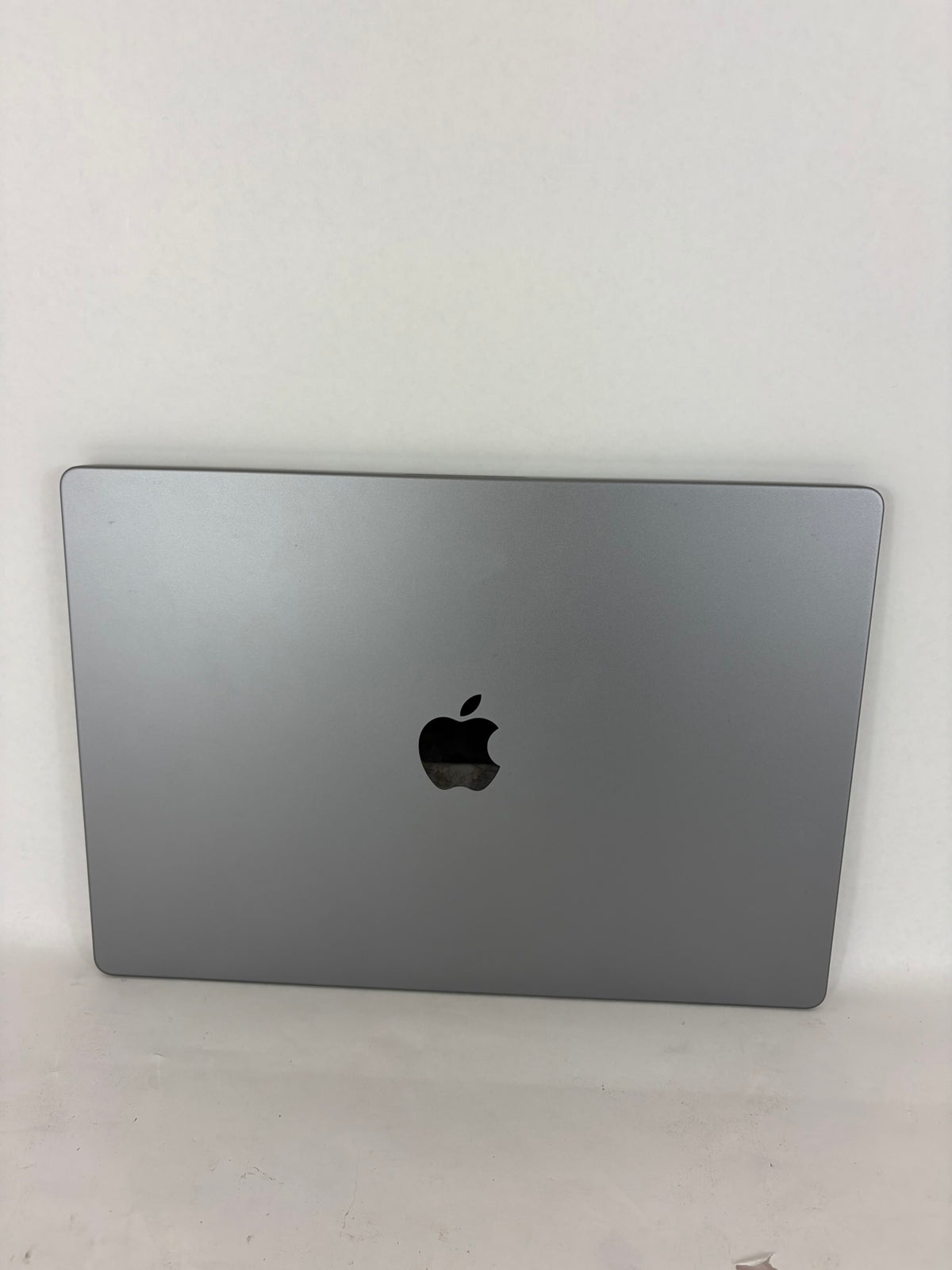 Apple Macbook Pro 2023 16in Retina M2 Pro 16GB RAM 512GB Tahoe A2780