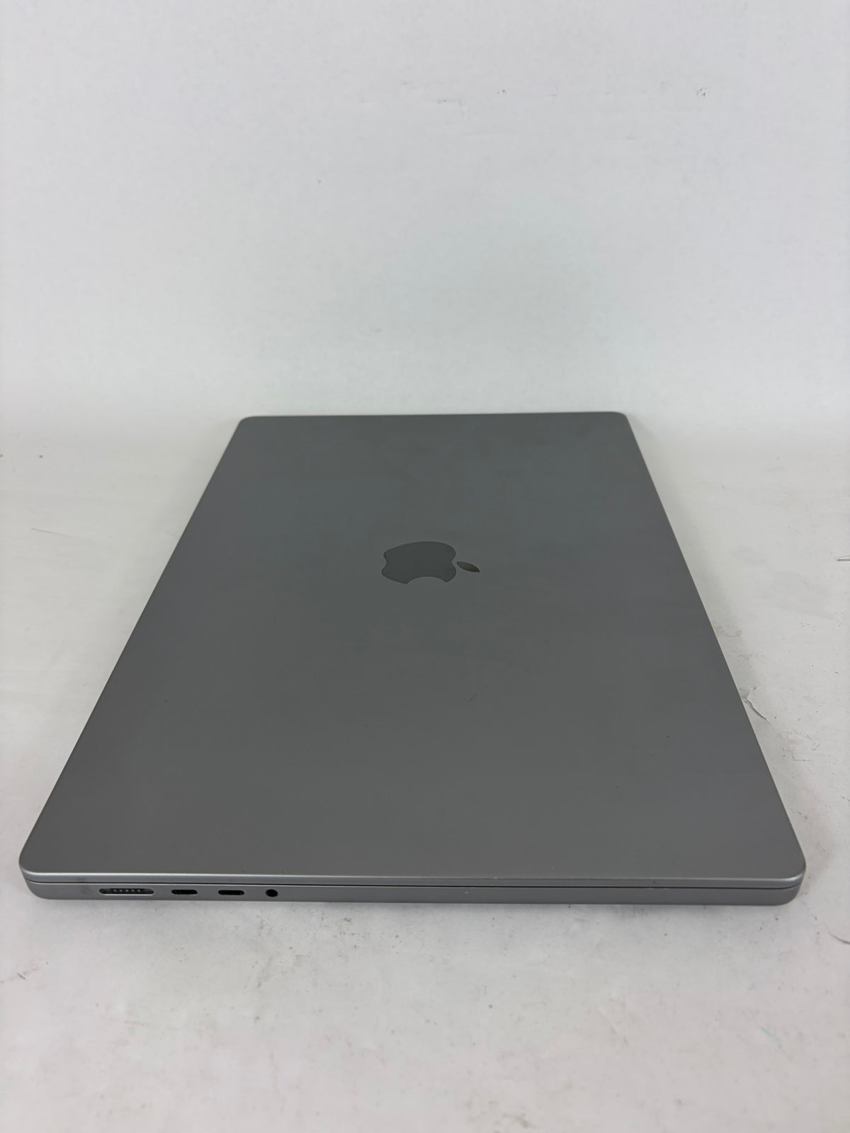 Apple Macbook Pro 2023 16in Retina M2 Pro 16GB RAM 512GB Tahoe A2780