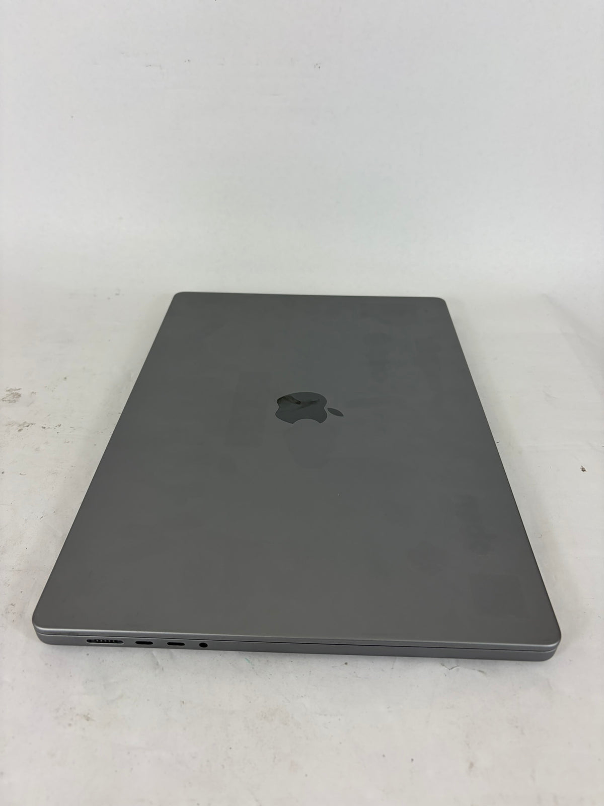 Apple Macbook Pro 2023 16in Retina M2 Pro 16GB RAM 512GB A2780