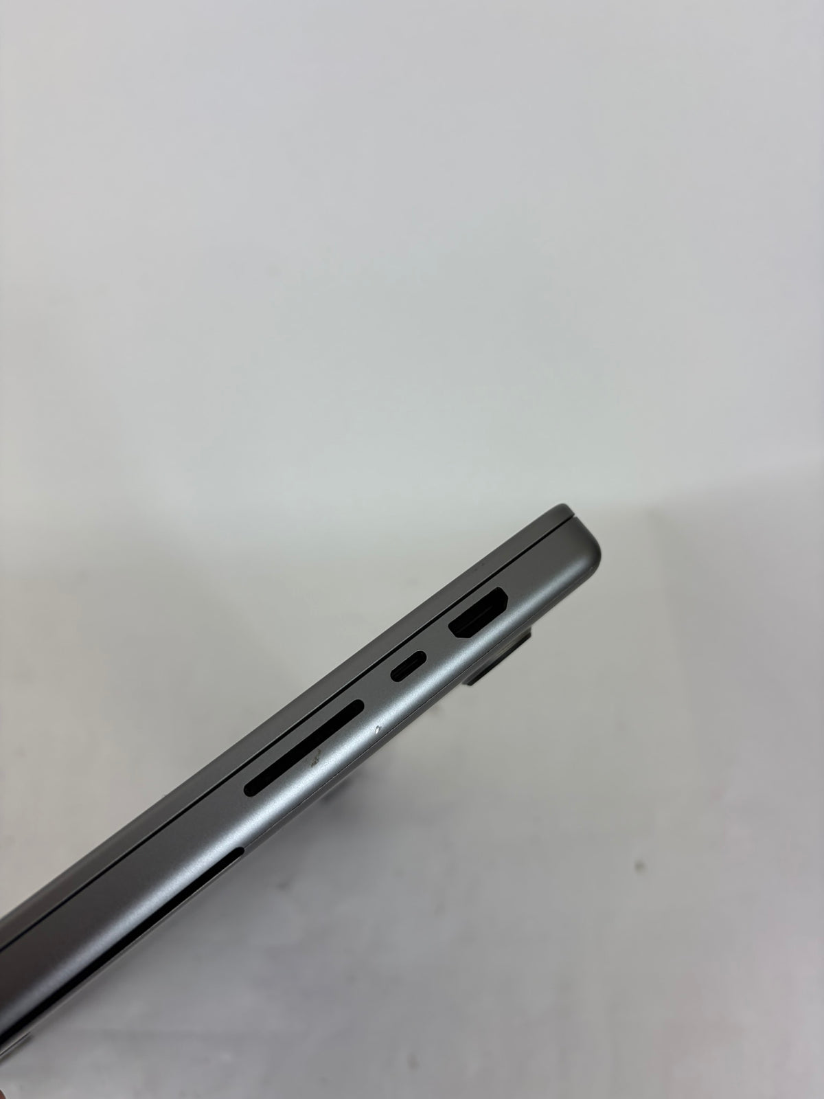 Apple Macbook Pro 2023 16in Retina M2 Pro 16GB RAM 512GB A2780