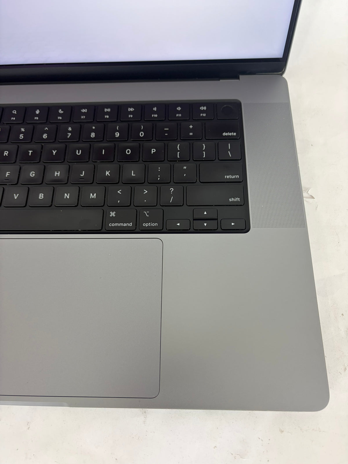 Apple Macbook Pro 2021 16in Retina XDR M1 Pro 16GB RAM 512GB macOS A2485