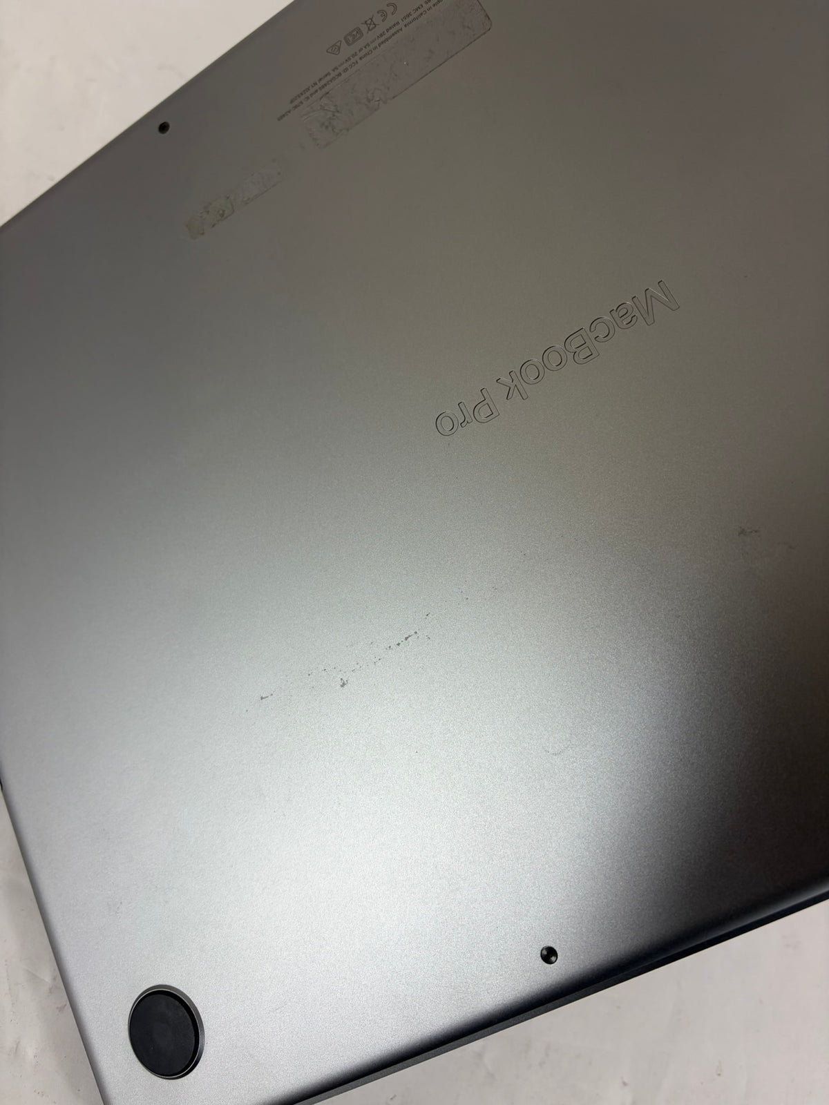 Apple Macbook Pro 2021 16in Retina XDR M1 Pro 16GB RAM 512GB macOS A2485