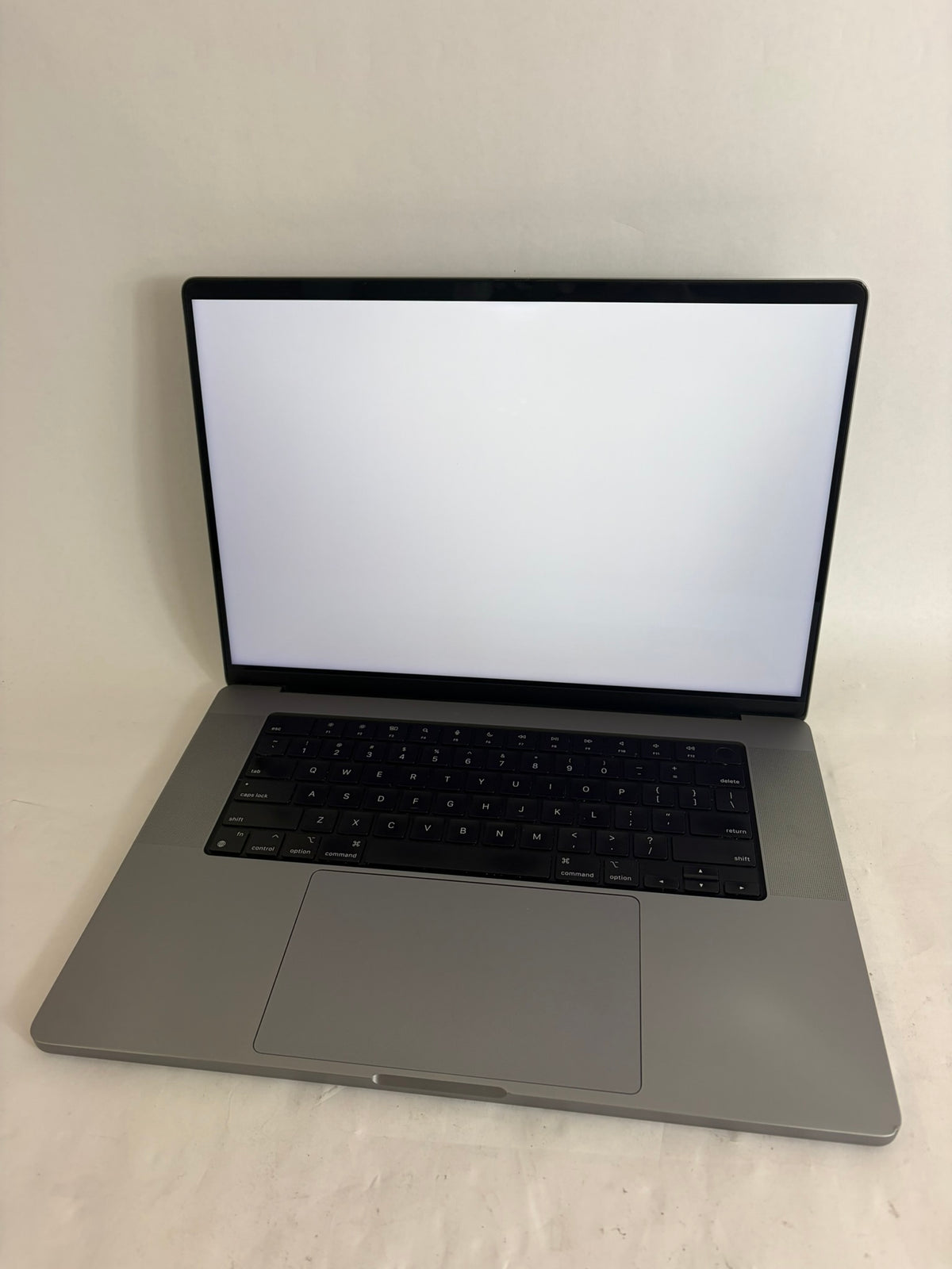 Apple Macbook Pro 2021 16in Retina XDR M1 Pro 16GB RAM 512GB macOS A2485