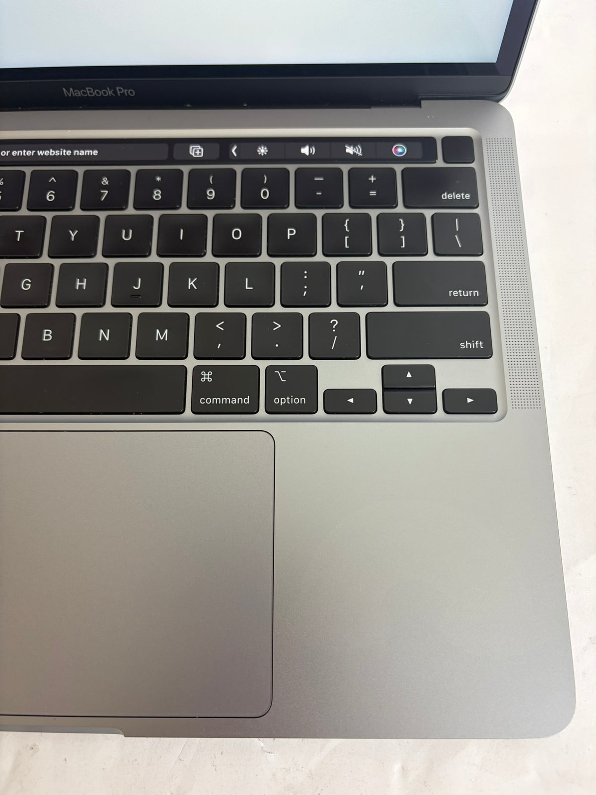 Apple Macbook Pro 2022 13in Retina M2 24GB RAM 512GB macOS A2338