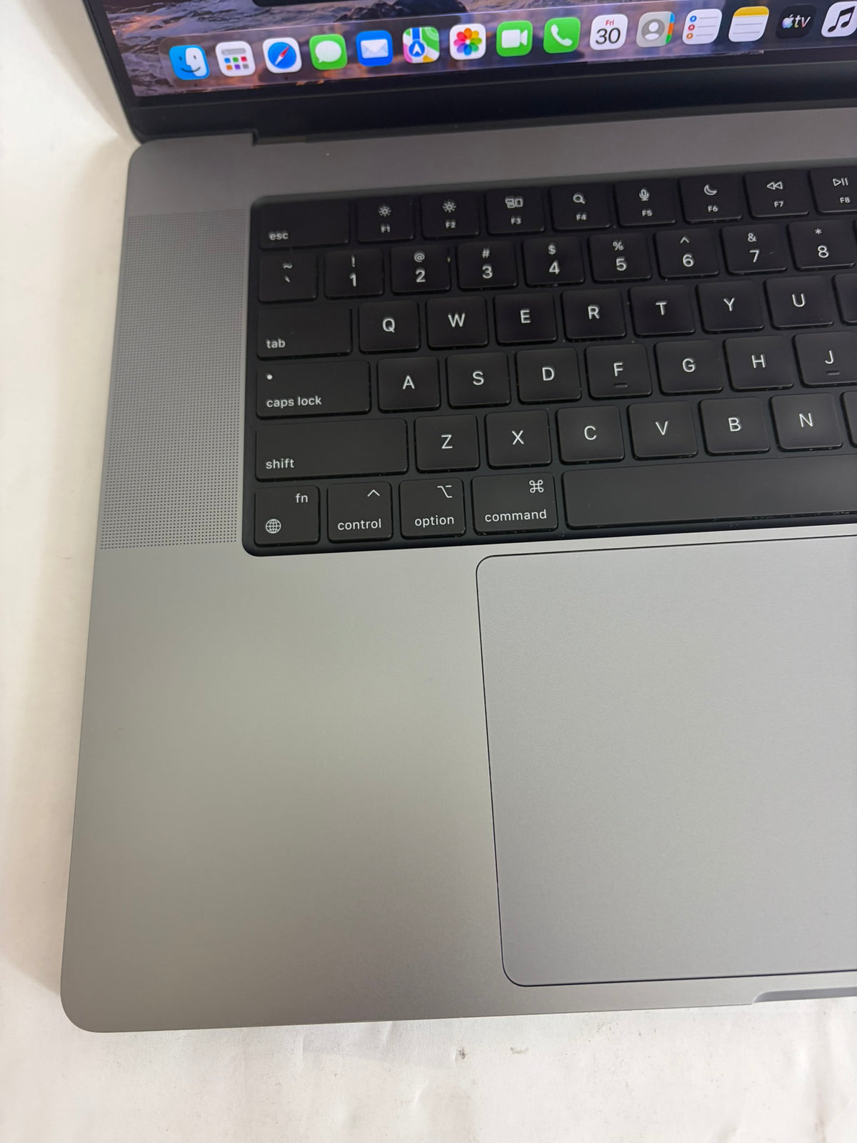 Apple Macbook Pro 2021 16in Retina XDR M1 Pro 16GB RAM 512GB macOS A2485