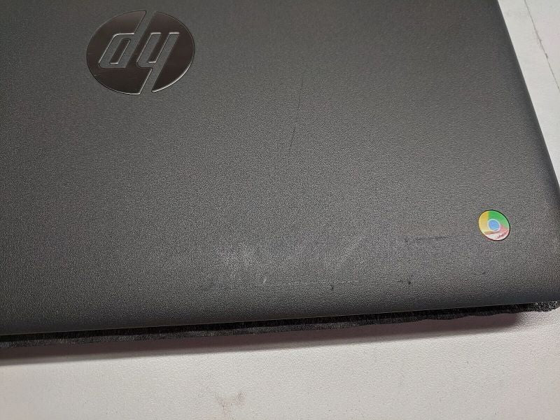 HP CHROMEBOOK 11-v010nr Laptop 11.6" HD LED 4GB RAM 16GB SSD-SCRATCHES