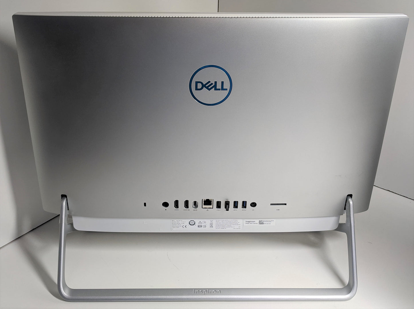 DELL INSPIRON 24 AIO 23.8" FHD i3-1115G4@3GHz, 8GB RAM, 256GB SSD-SCRATCHED